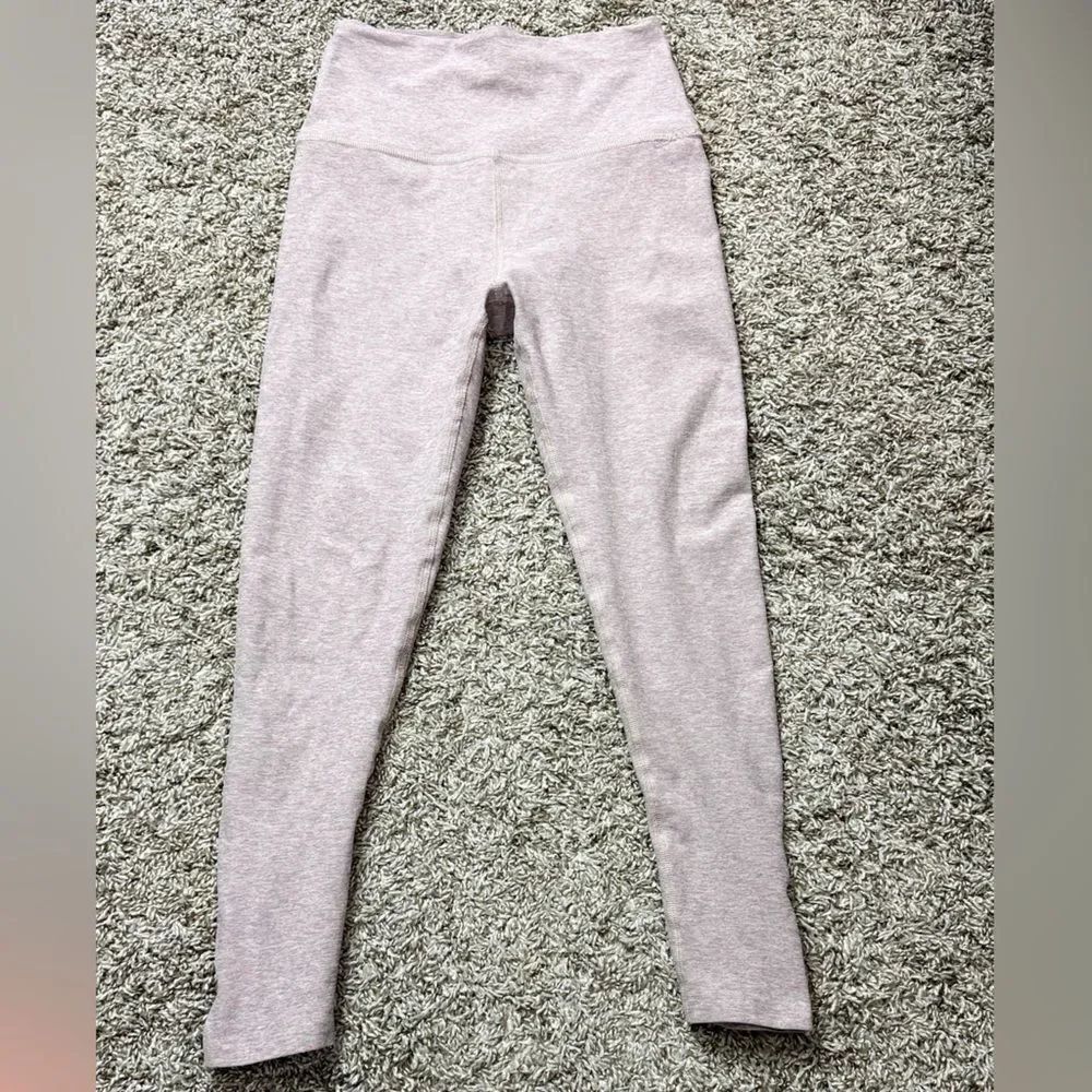 Beyond Yoga Purple Heathered Capri Leggings